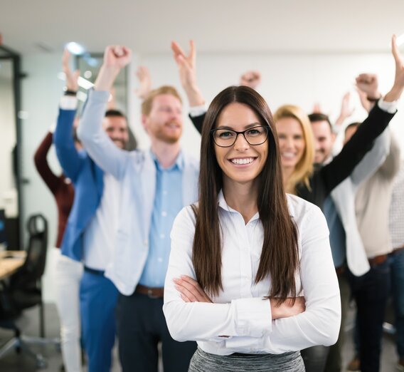 Group of successful business people happy in office | ©nd3000 - stock.adobe.com | ANDOR BUJDOSO