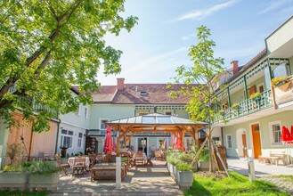 Restaurant Hubmann_House & Garden_Eastern Styria | © Gasthof-Restaurant Hubmann/Helmut Schweighofer