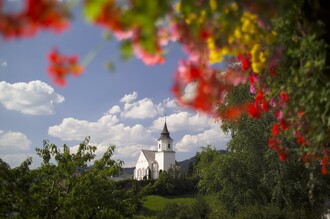 Parish Curch Kathrein_Flowers_Eastern Styria_Bergmann | © Tourismusverband Oststeiermark